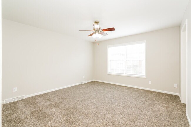 Building Photo - 3266 Sextant Dr