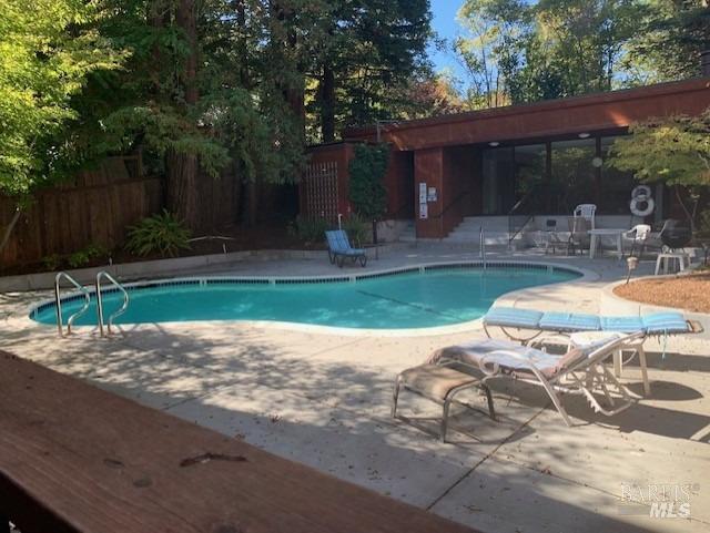 Building Photo - 1579 Lincoln Ave