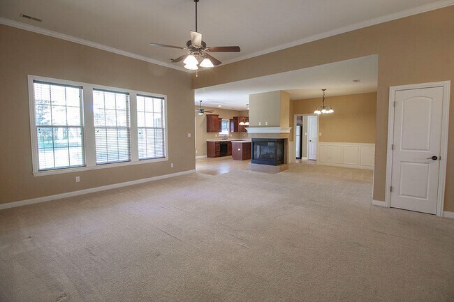 Building Photo - 5305 Chamois Dr