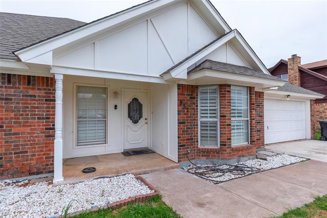 Building Photo - 857 Chaucer Dr