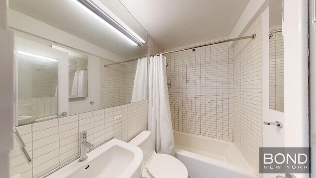 Building Photo - 222 E 39th St