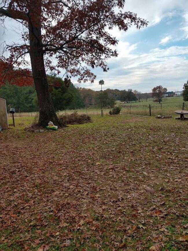 Building Photo - For Rent: Wolfskin Road in Arnoldsville - ...