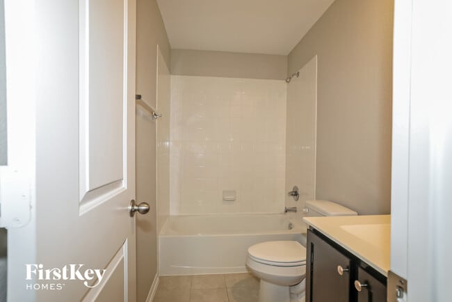 Building Photo - 16315 Westley Ridge Dr