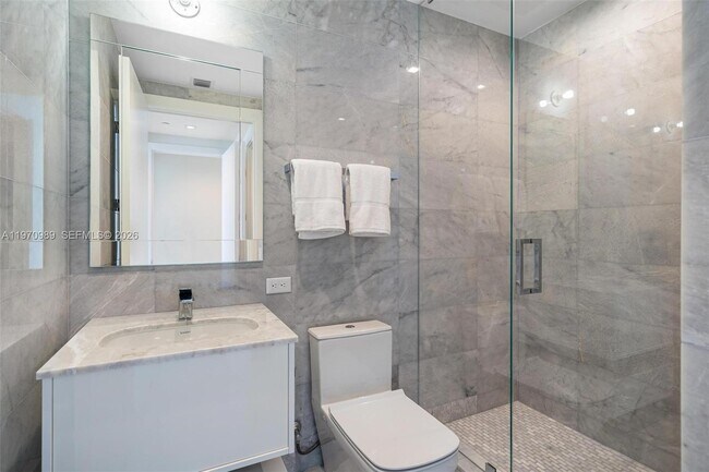 Building Photo - 18501 Collins Ave