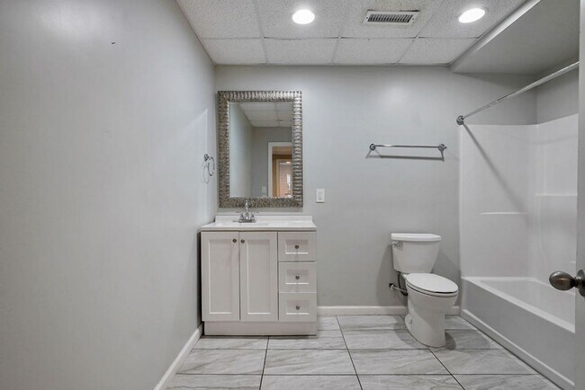 Building Photo - 3153 Cahaba Park Dr