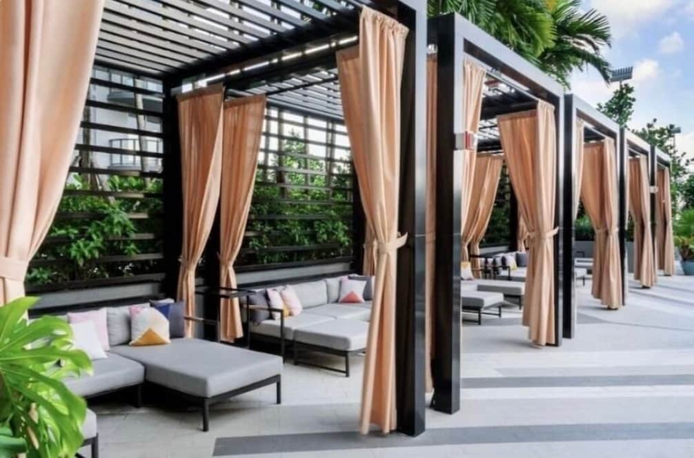 Building Photo - 121 NE 34th St