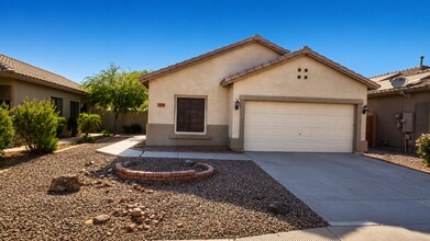 Building Photo - Gorgeous 3 bed, 2 bath home located near 87th Ave and Cactus