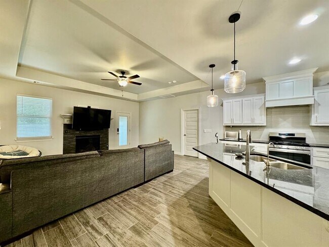 Building Photo - 8501 NW 109th Terrace