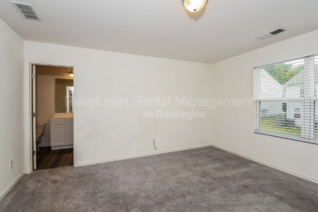 Building Photo - 310 Penn Sta Wy