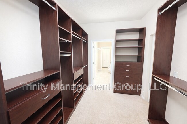 Building Photo - 10383 Machrihanish Cir