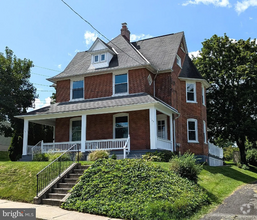 Building Photo - 151 2nd St