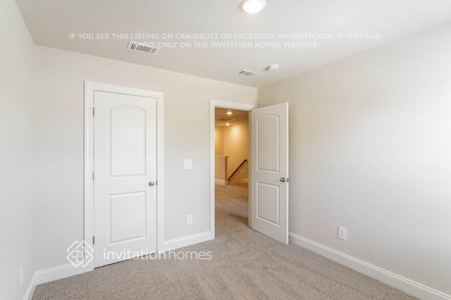 Building Photo - 141 Maybrook Dr