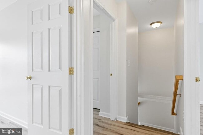 Building Photo - 43742 Tolamac Dr