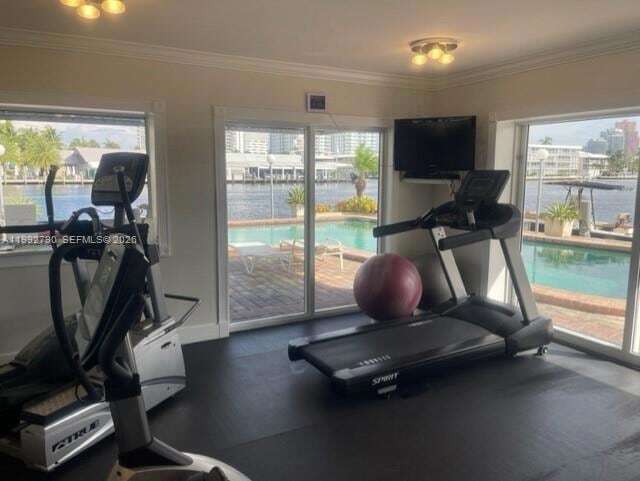 Building Photo - 2900 NE 30th St