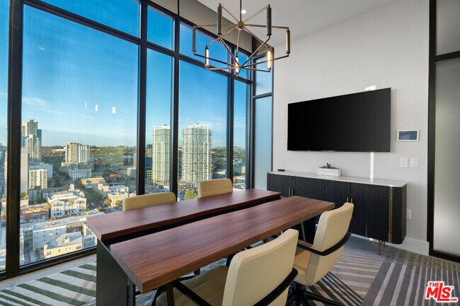 Building Photo - 675 Ninth Ave