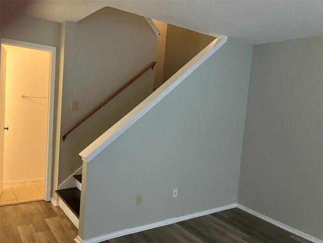 Building Photo - 8048 Sands Point Dr