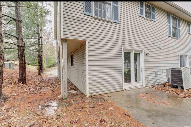 Building Photo - 894 E Sherwood Hills Dr