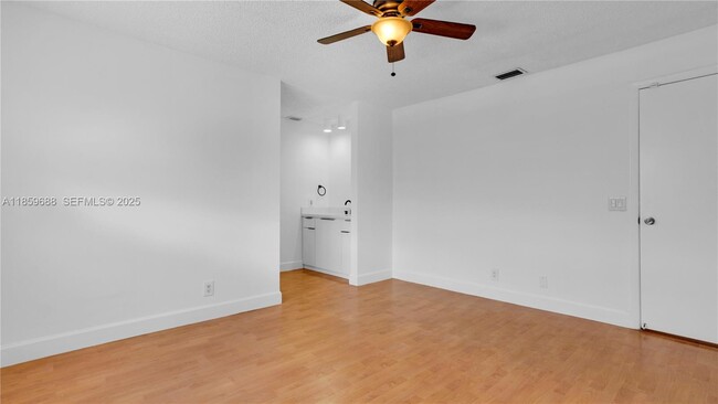 Building Photo - 6460 NW 170th Terrace