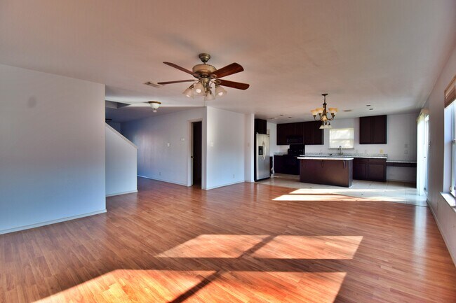 Building Photo - 7013 N 39th St