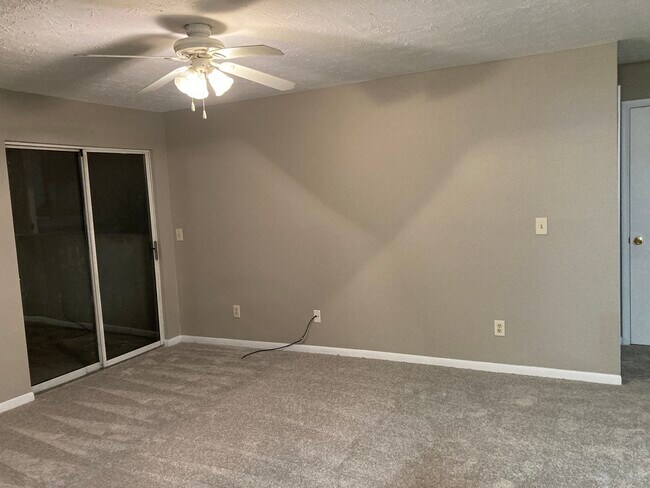 Building Photo - 556 Aspen Glen Dr