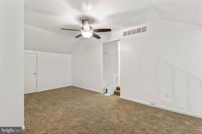 Building Photo - 39 N Turnberry Dr