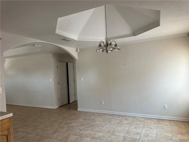 Building Photo - 3804 Zelma St