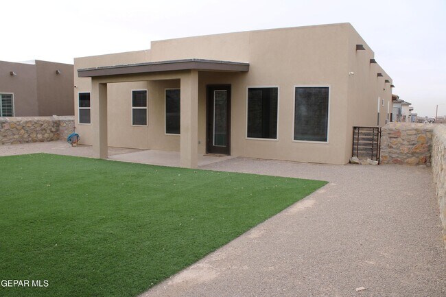 Building Photo - 614 Billston Rd