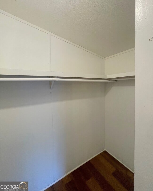 Building Photo - 249 Oakleigh Dr