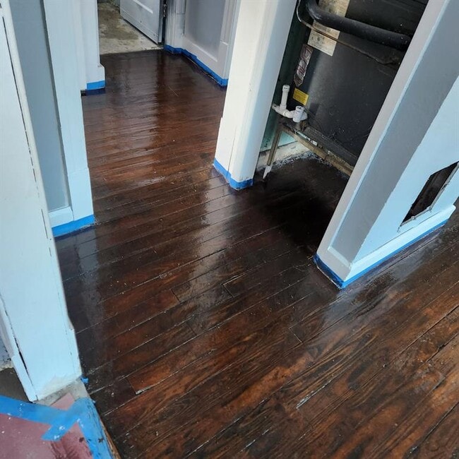 Building Photo - 735 18th St S