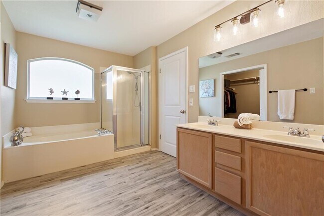 Building Photo - 16708 Chamonix Terrace