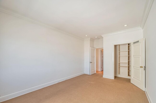 Building Photo - 1201 California St