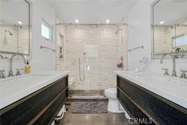 Building Photo - 5247 W 138th St