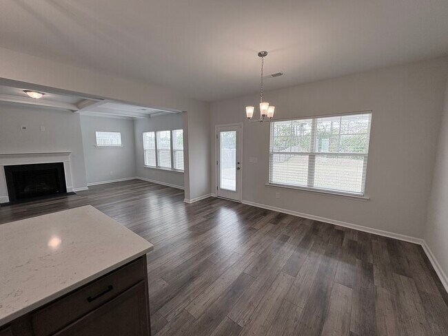 Building Photo - 153 Brockway Dr