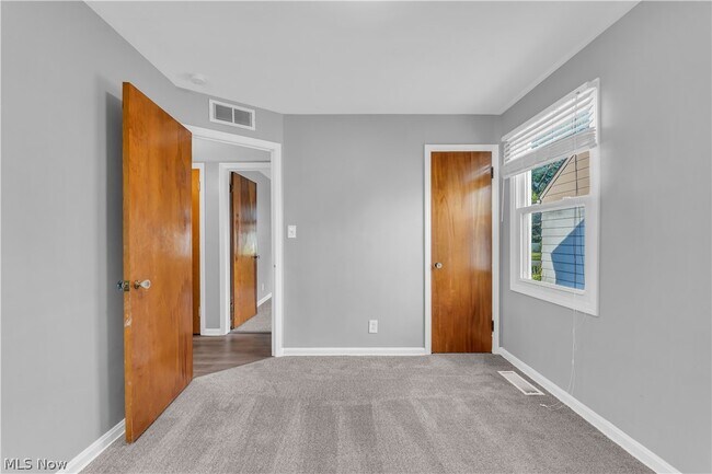 Building Photo - 3705 Wetzel Ave