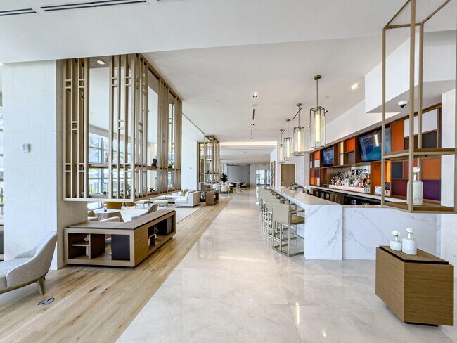 Building Photo - 3100 N Ocean Dr