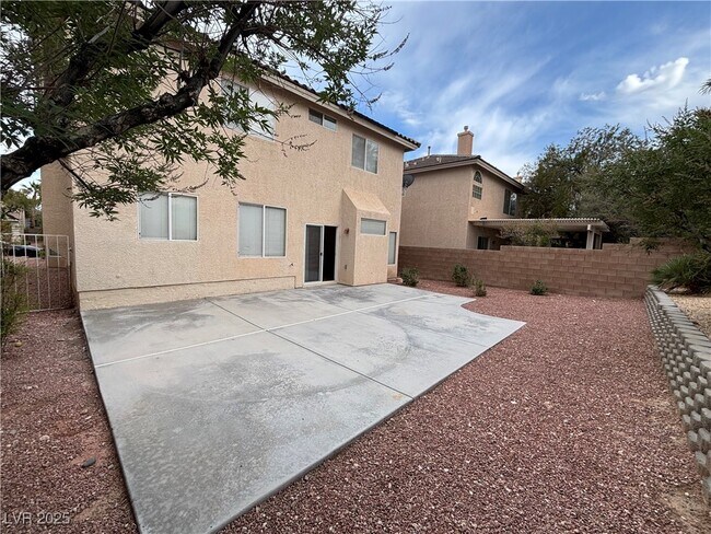 Building Photo - 10961 Fintry Hills St