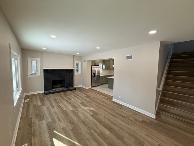 Building Photo - 408 East End Ave