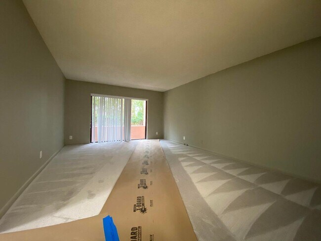 Building Photo - 2050 N Congress Ave