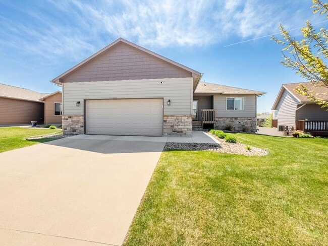 Building Photo - 5721 Bream Ct