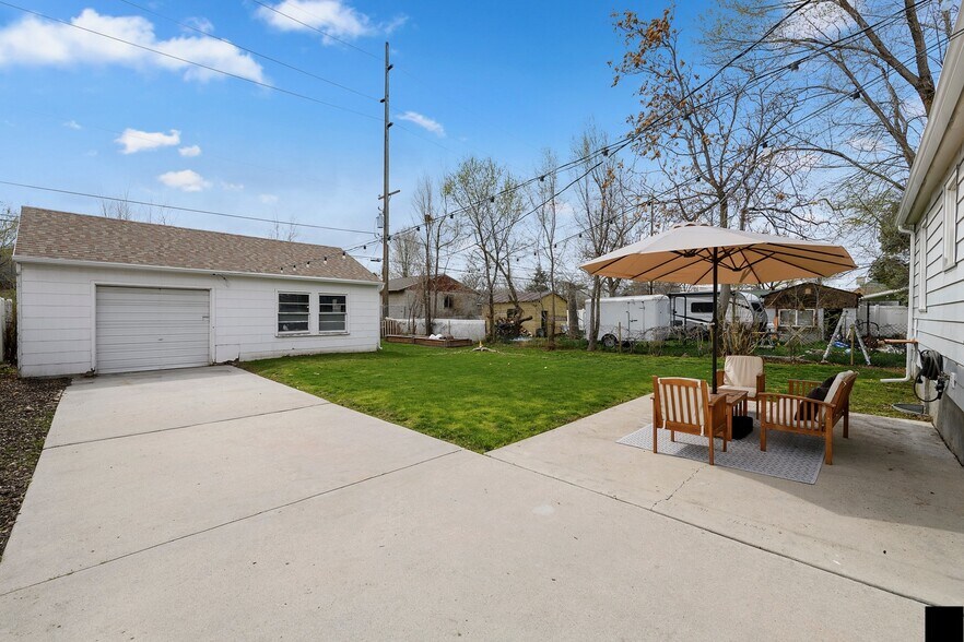 Building Photo - 1463 W Arapahoe Ave