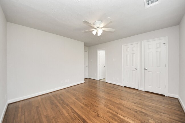 Building Photo - 6934 Neff St