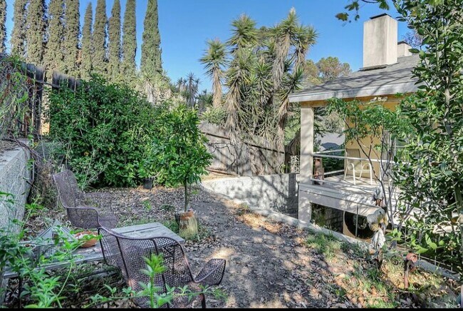 Building Photo - 2449 Corralitas Dr