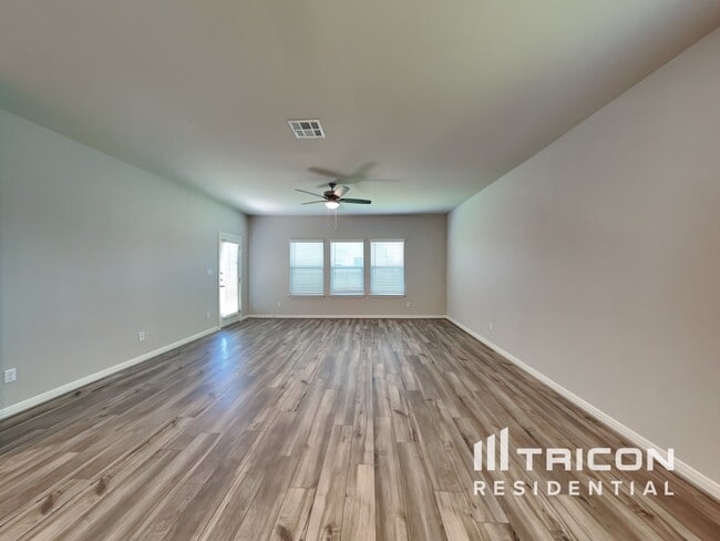 Building Photo - 5803 Nyla Wy