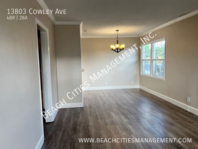 Building Photo - 13803 Cowley Ave
