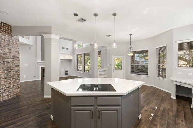 Building Photo - Magnificent Corner-Lot Retreat with Pool &...