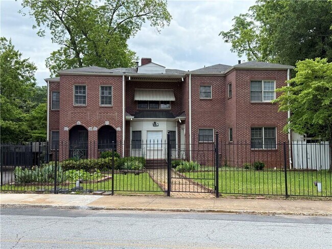 Building Photo - 3548 E Main St