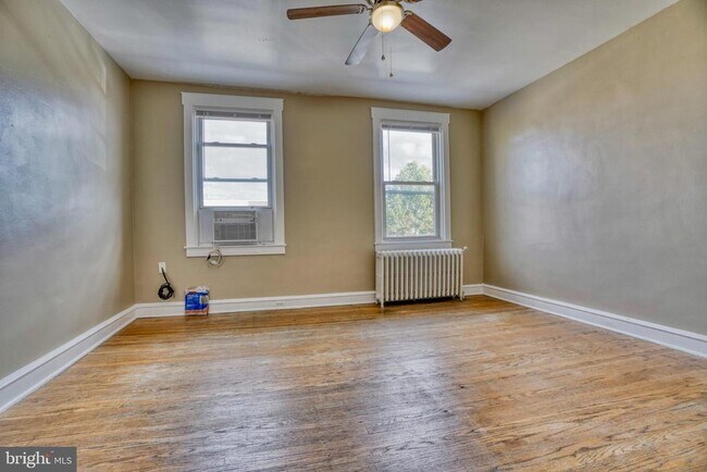 Building Photo - 414 Elrino St