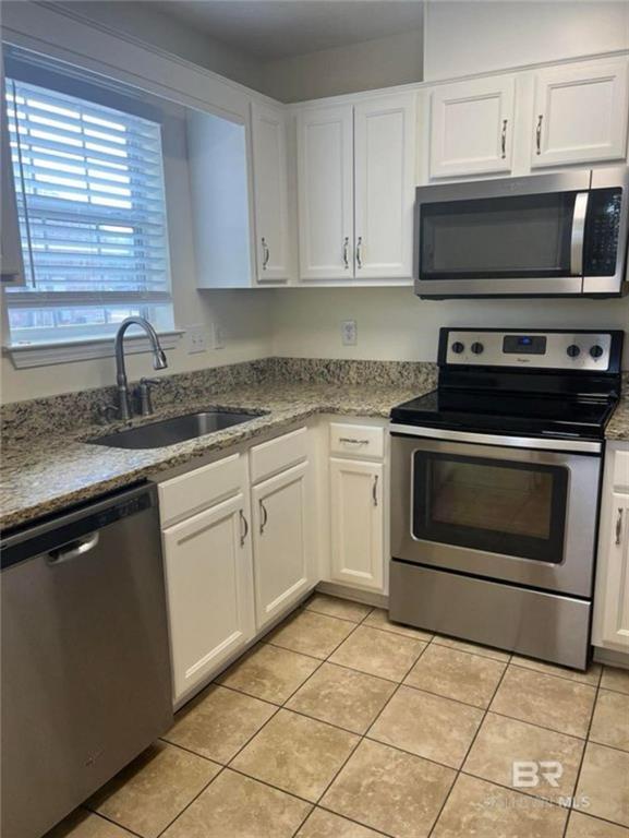 Building Photo - 124 Oakwood Ave