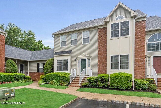 Building Photo - 87 Richmond Ct S