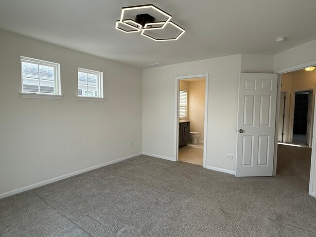 Building Photo - 4411 Monroe Ct